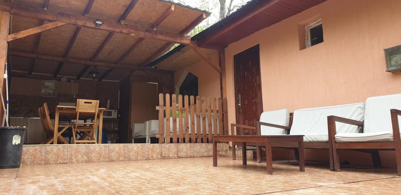 Casa De Vacanta Emd Ieşelniţa Exteriér fotografie