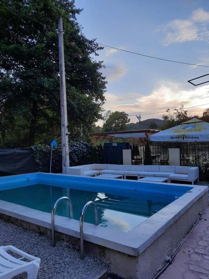 Casa De Vacanta Emd Ieşelniţa Exteriér fotografie
