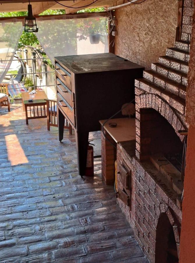 Casa De Vacanta Emd Ieşelniţa Exteriér fotografie