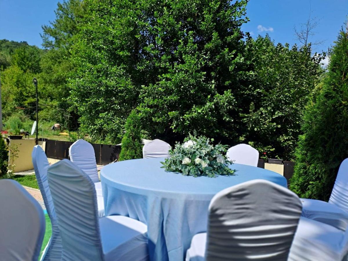 Casa De Vacanta Emd Ieşelniţa Exteriér fotografie
